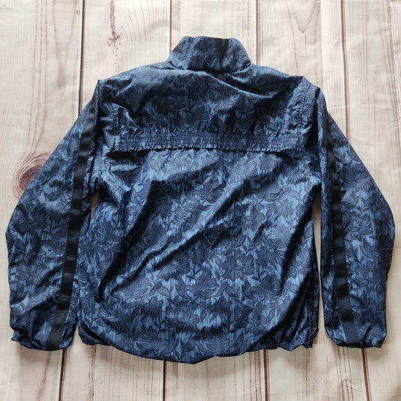 Athleta "Sightseer Lace Jacket" Ethereal Bloom Floral Cottage Blue | Women's M - Picture 7 of 13